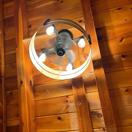Yogi'S Den: Breathtaking Views! 3 Min To Dollywood, On 1 Acre! Βίλα Sevierville Εξωτερικό φωτογραφία