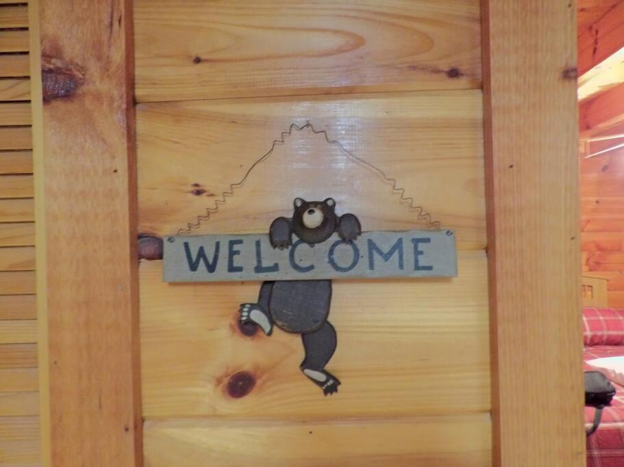 Yogi'S Den: Breathtaking Views! 3 Min To Dollywood, On 1 Acre! Βίλα Sevierville Εξωτερικό φωτογραφία